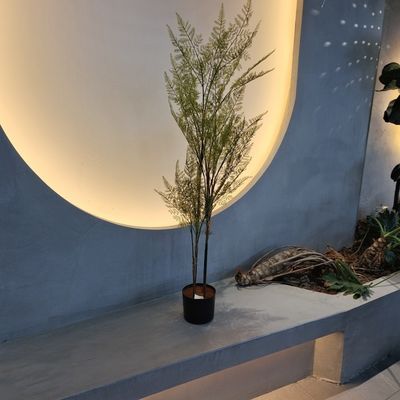 ซื้อ ต้นไม้หญ้าเทียมที่จริงจริงสุด - สีเขียวสดใส ทนต่อ UV การบํารุงรักษาที่ต่ํา online manufacture