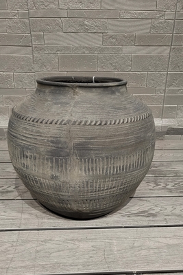 ซื้อ Indoor Decoration Fiber Clay Planter Hand Carve Finishing with Charcoal Oven/Warmer Camping Burners Heater/Barbecue online manufacture
